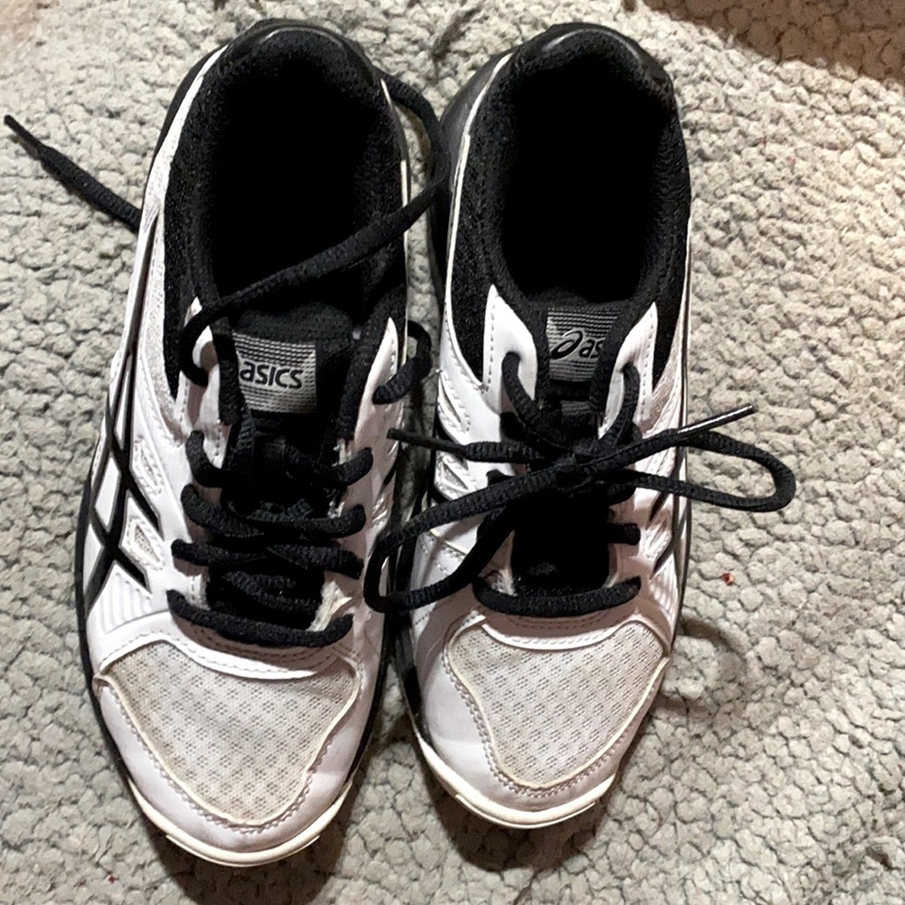 ASICS white and black volleyball shoes